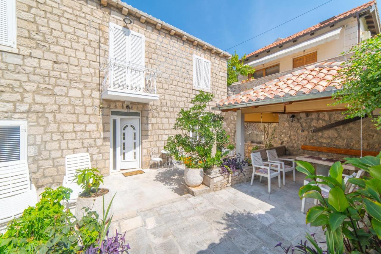 Apartman Andelina Old Town ツァヴタット エクステリア 写真
